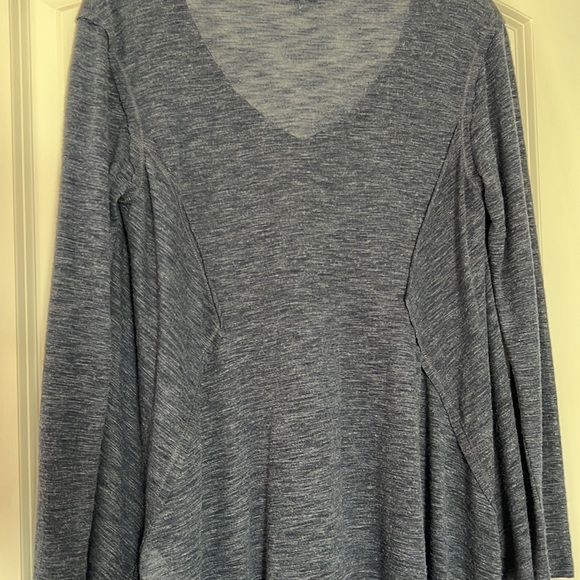 Splendid medium sheer long sleeve tunic - Picture 4 of 5